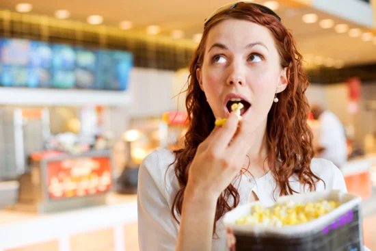 The Controversy Over Snacking: Should You or Shouldn't You?
