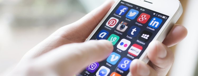 Dad Accuses School Of Putting Daughter At Risk By Confiscating Her Phone