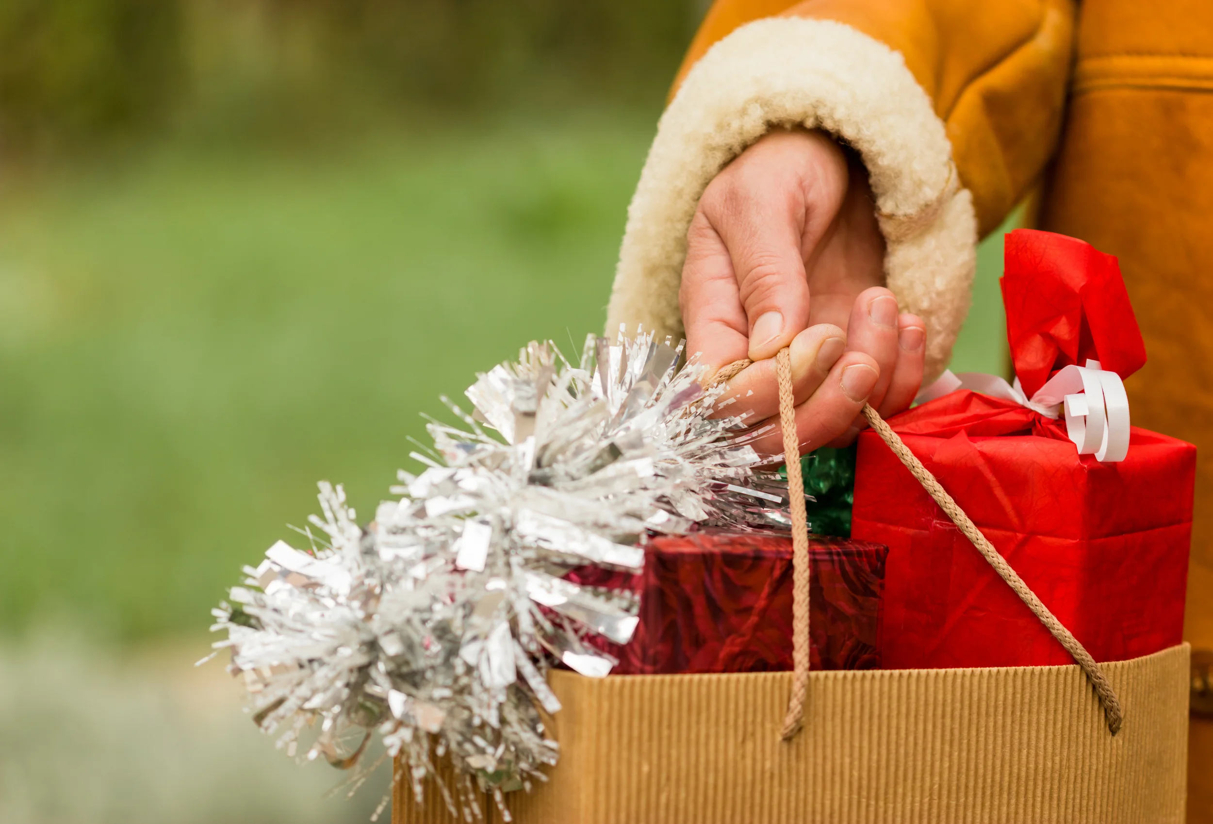 Holiday Shopping Tips To Save Money, Time And Your Sanity