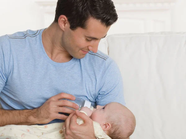 Why Some New Dads Feel Isolated