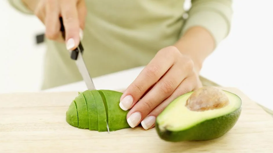 How Avocado Can Help Improve Your Cholesterol, Heart, and Brain Health