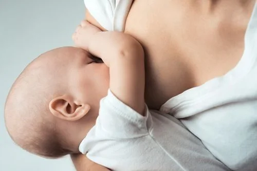 Mom Gets Hassled for Breastfeeding ... In Her Own House