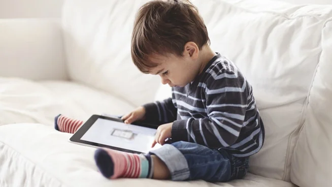 The Screen Time Rules Most Parents Are Breaking