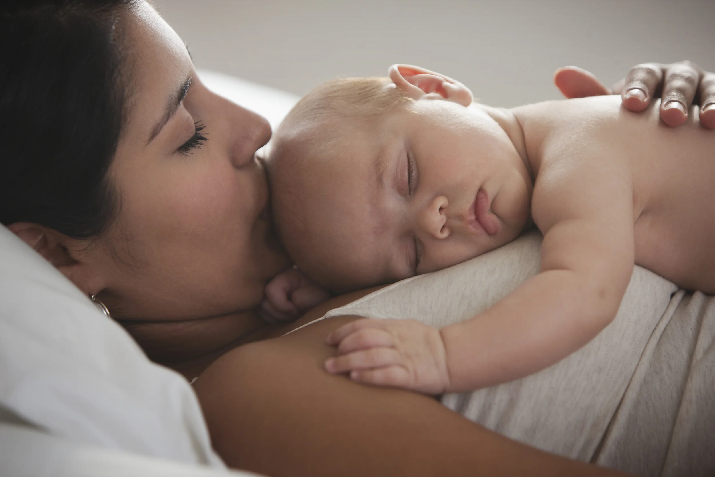 What Doctors Aren’t Telling New Moms