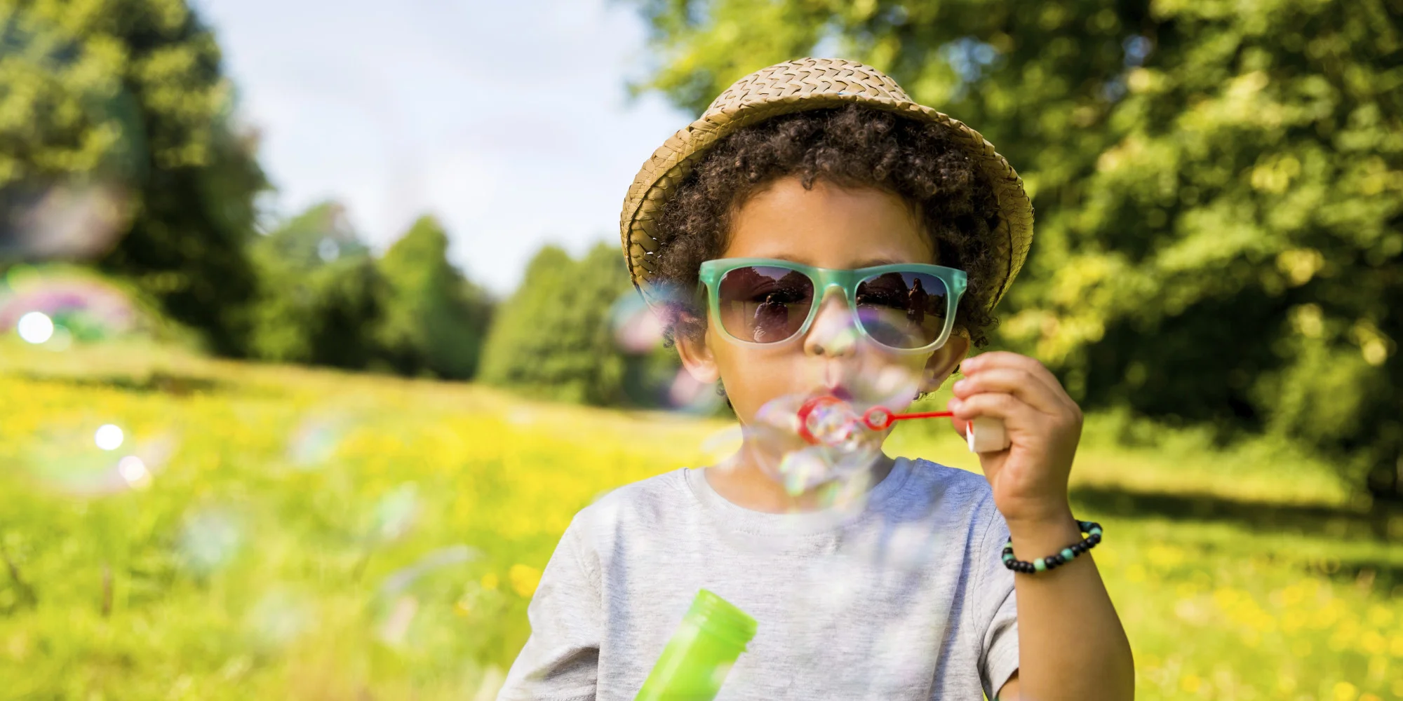 The Link Between Your Kids' Eyesight And Playing Outside