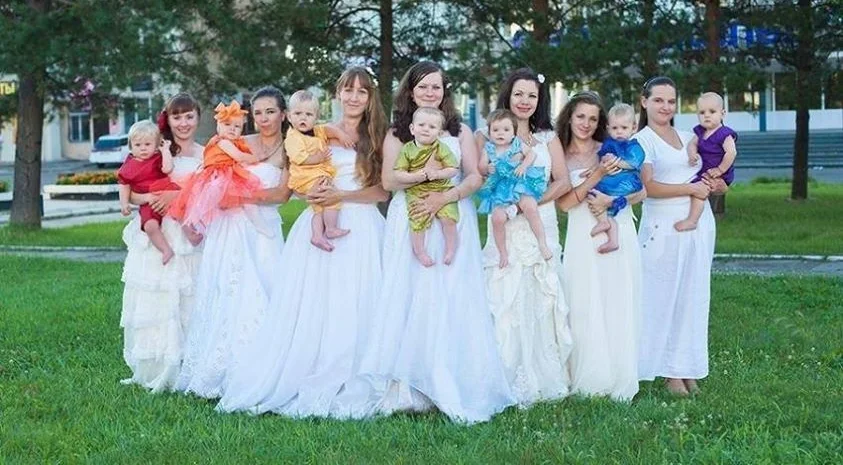 Powerful Photo Of Moms And Their Babies Inspires Without Saying A Word