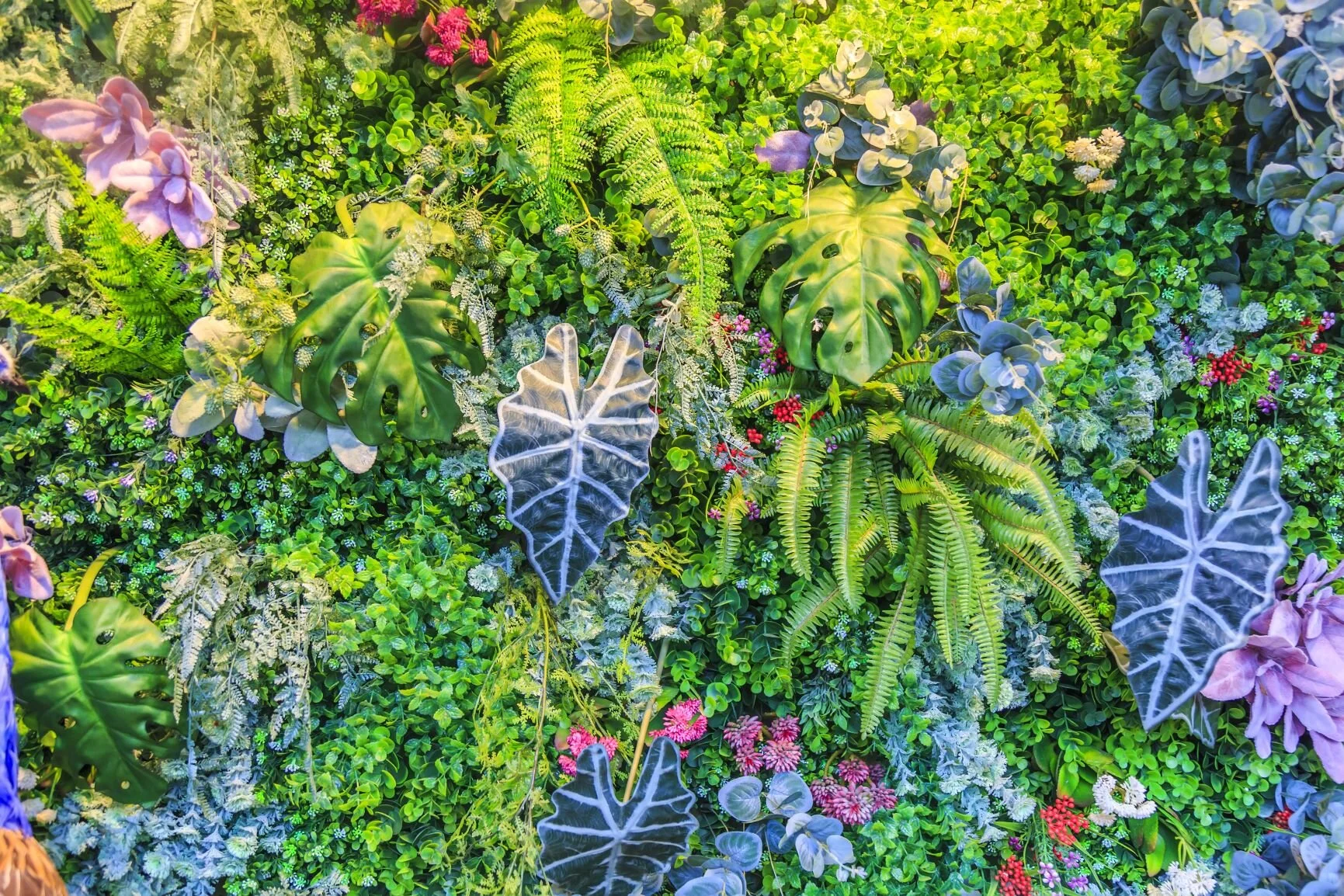 How Adding A Fake Plant Wall Can Bring Life To Your Party