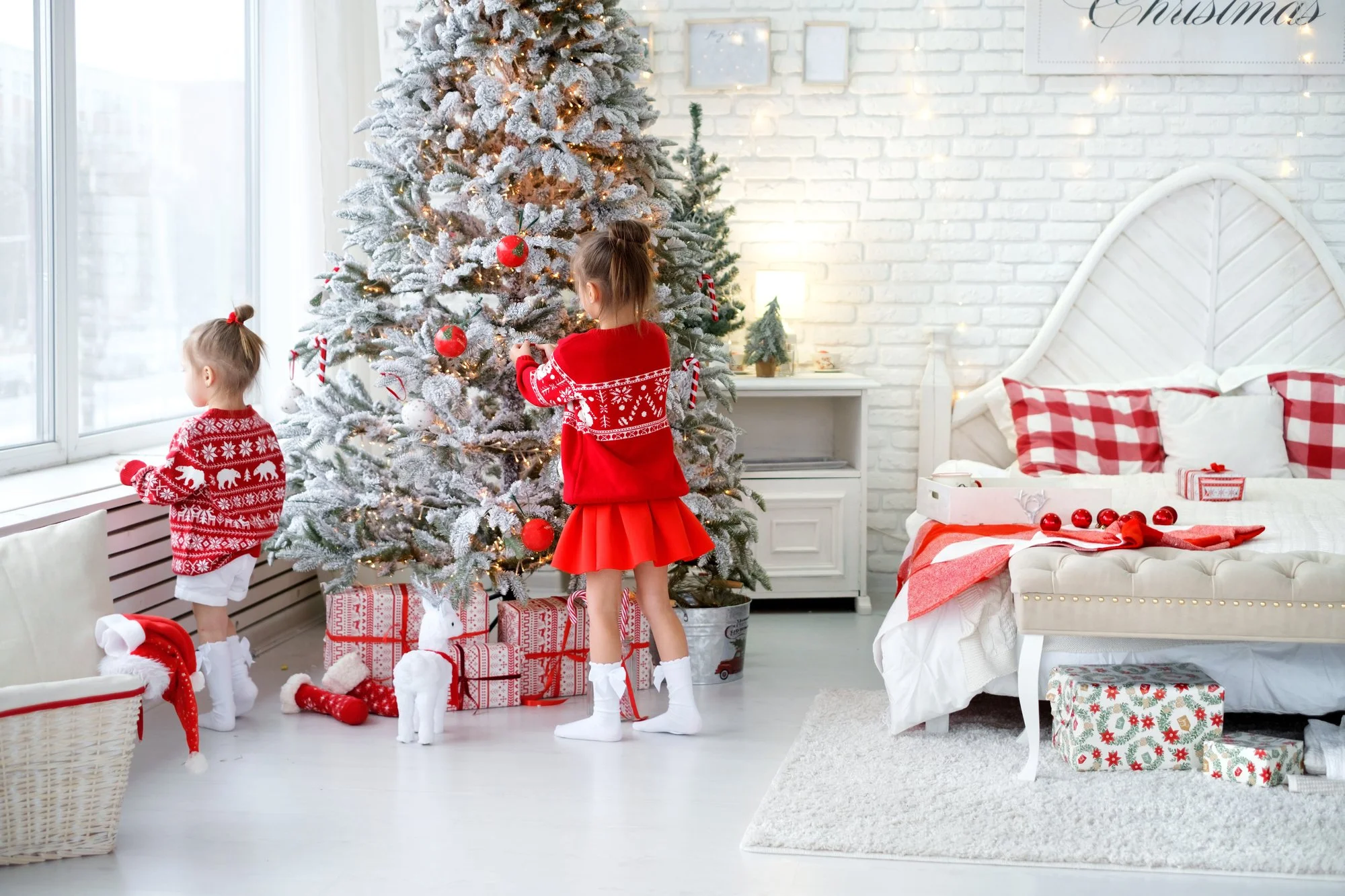 How To Decorate Your Kid’s Room For Christmas