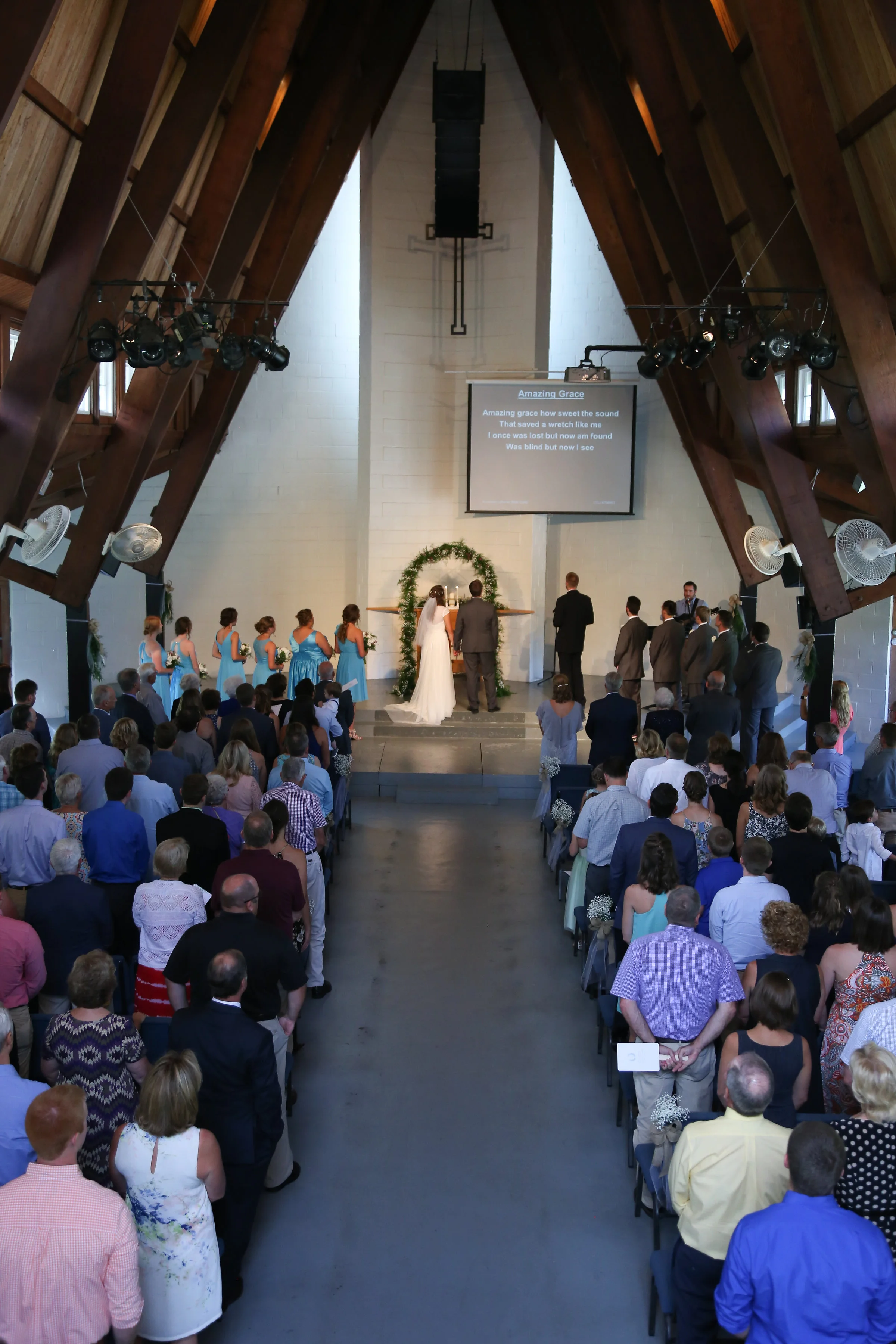rusticweddingvenue.jpg