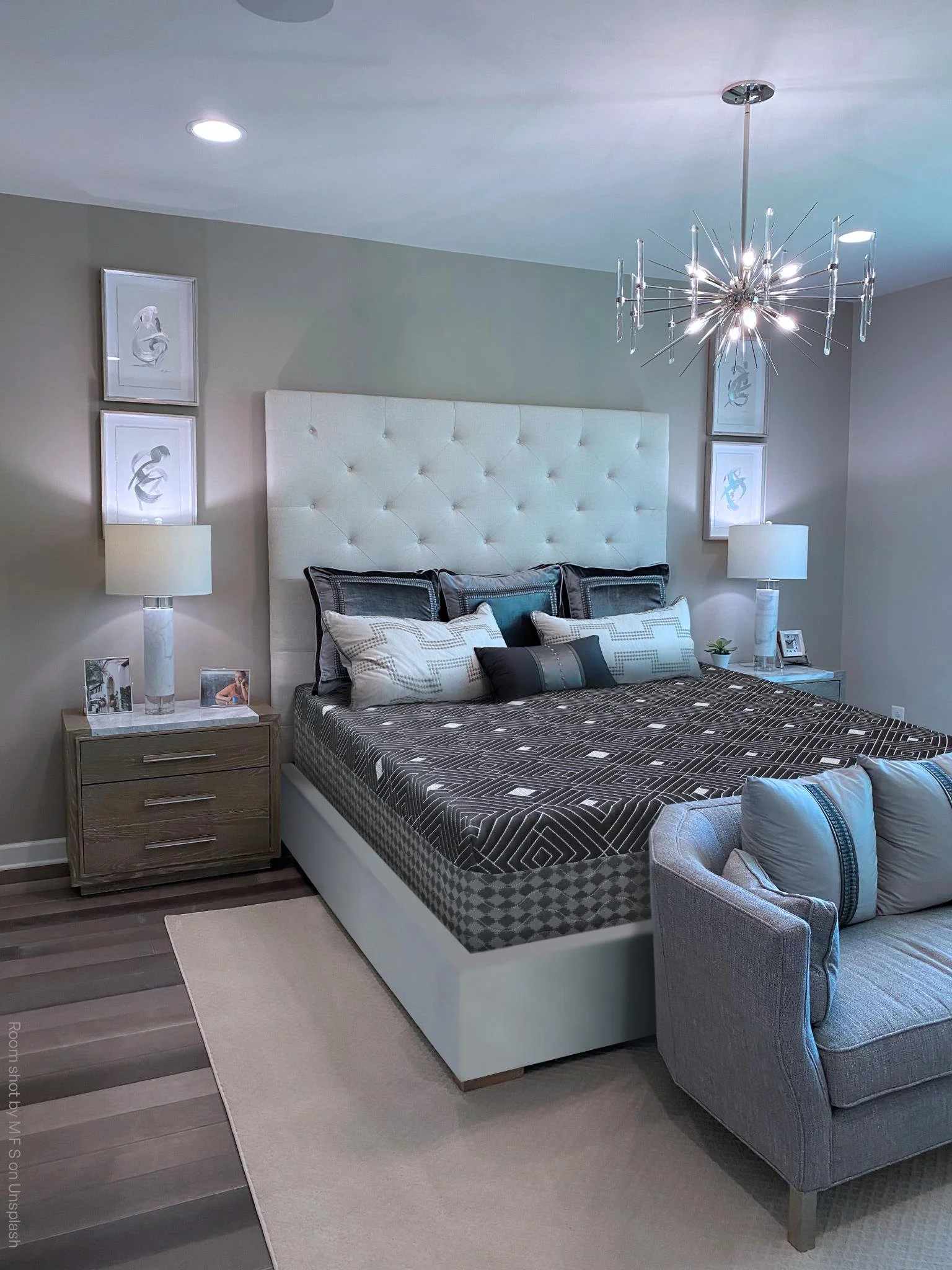 Edge B50 Hybrid Room Shot.jpg