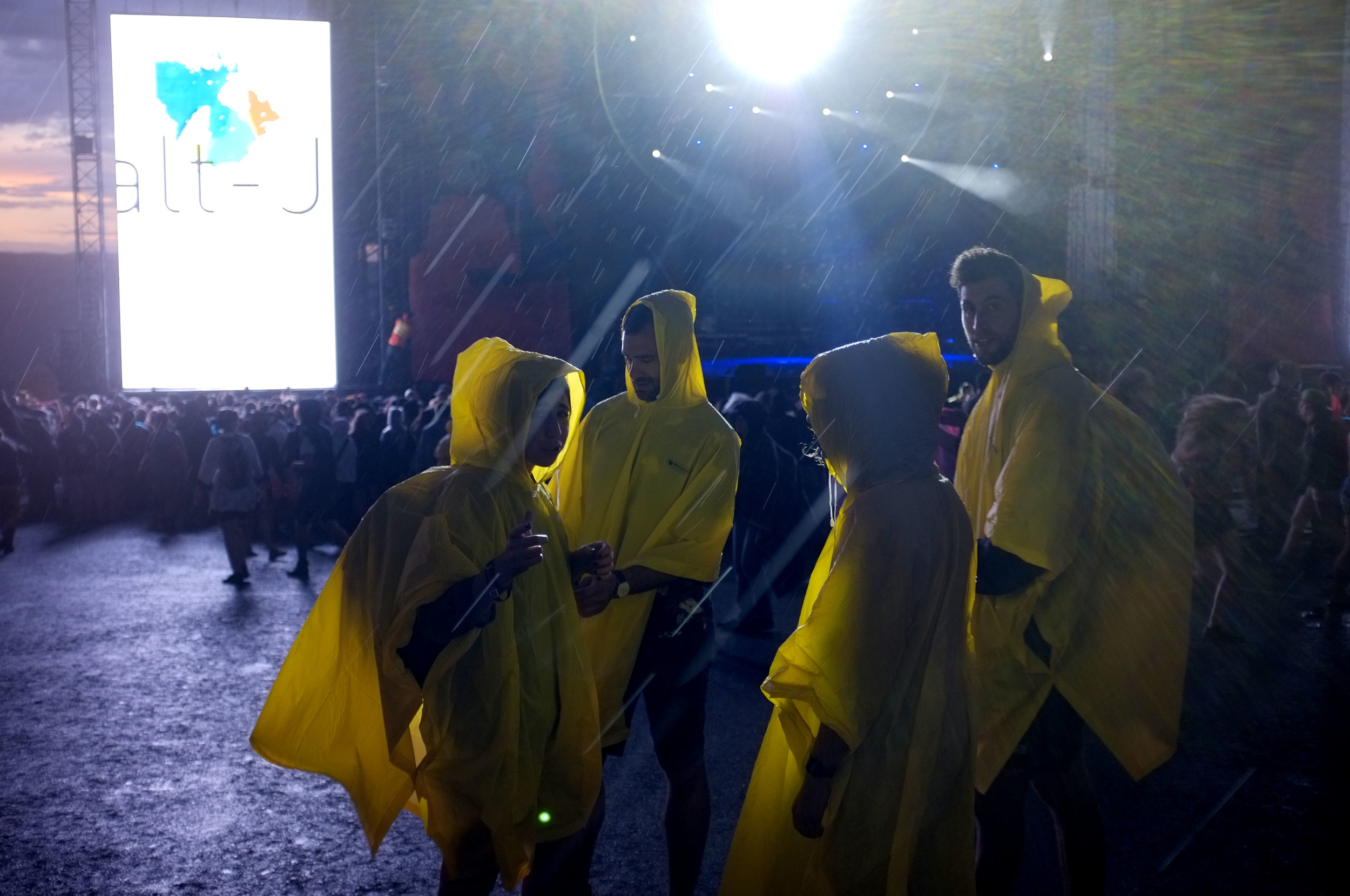 Poncho pals