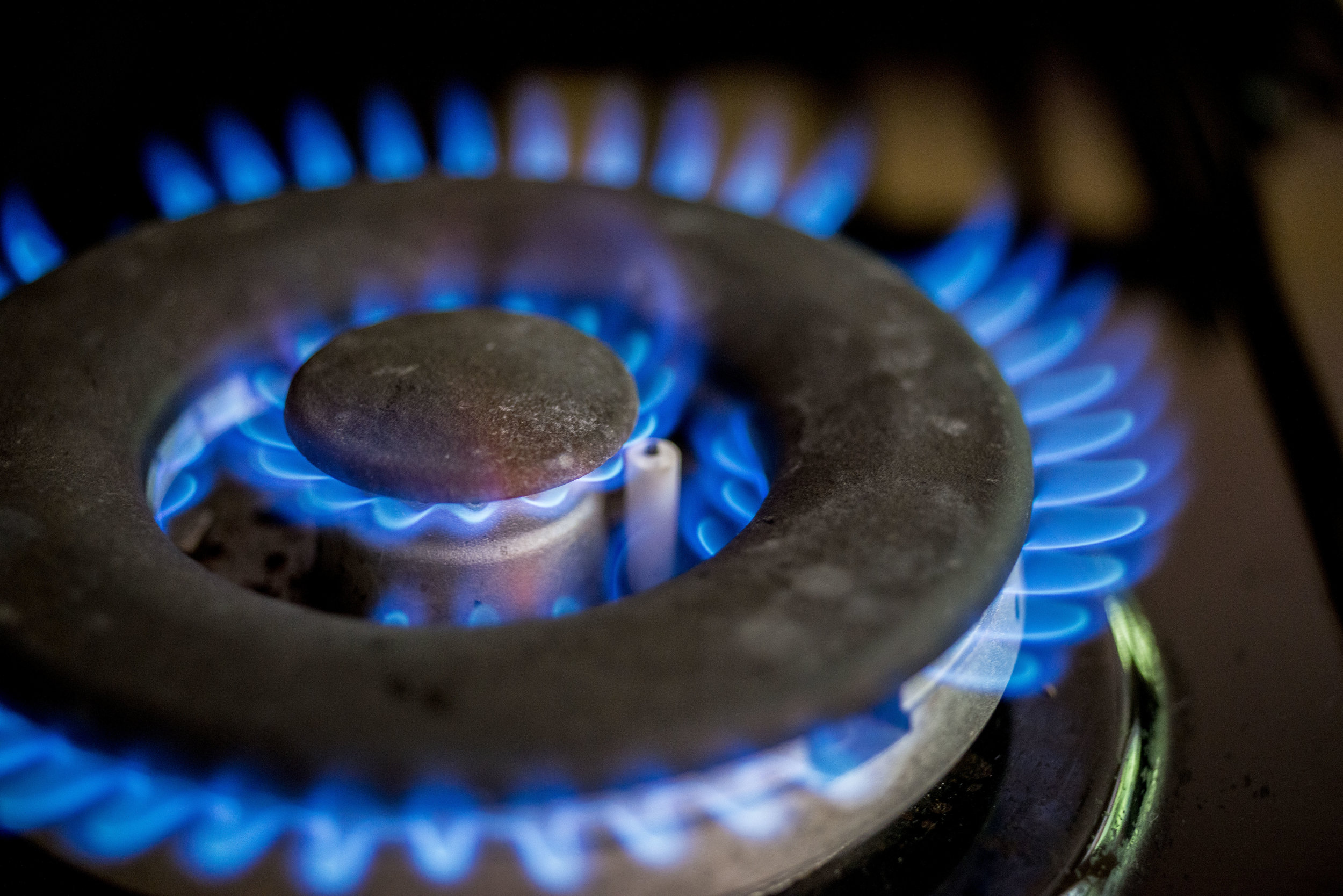  Standard gas range burner.  Image courtesy of and copyright Puget Sound Energy. 