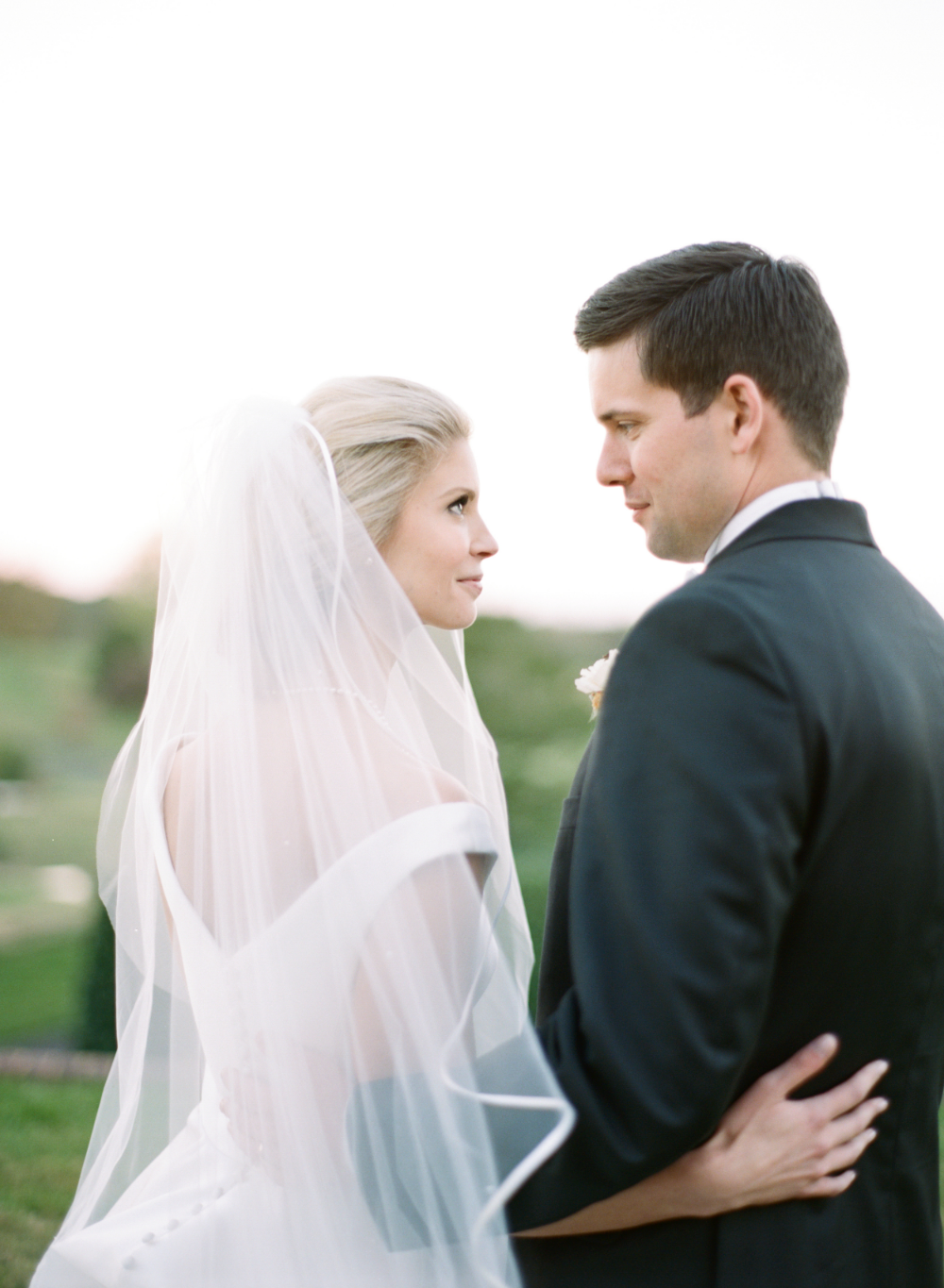 Amanda and Landon, Keswick Hall, Elisa Bricker Photography