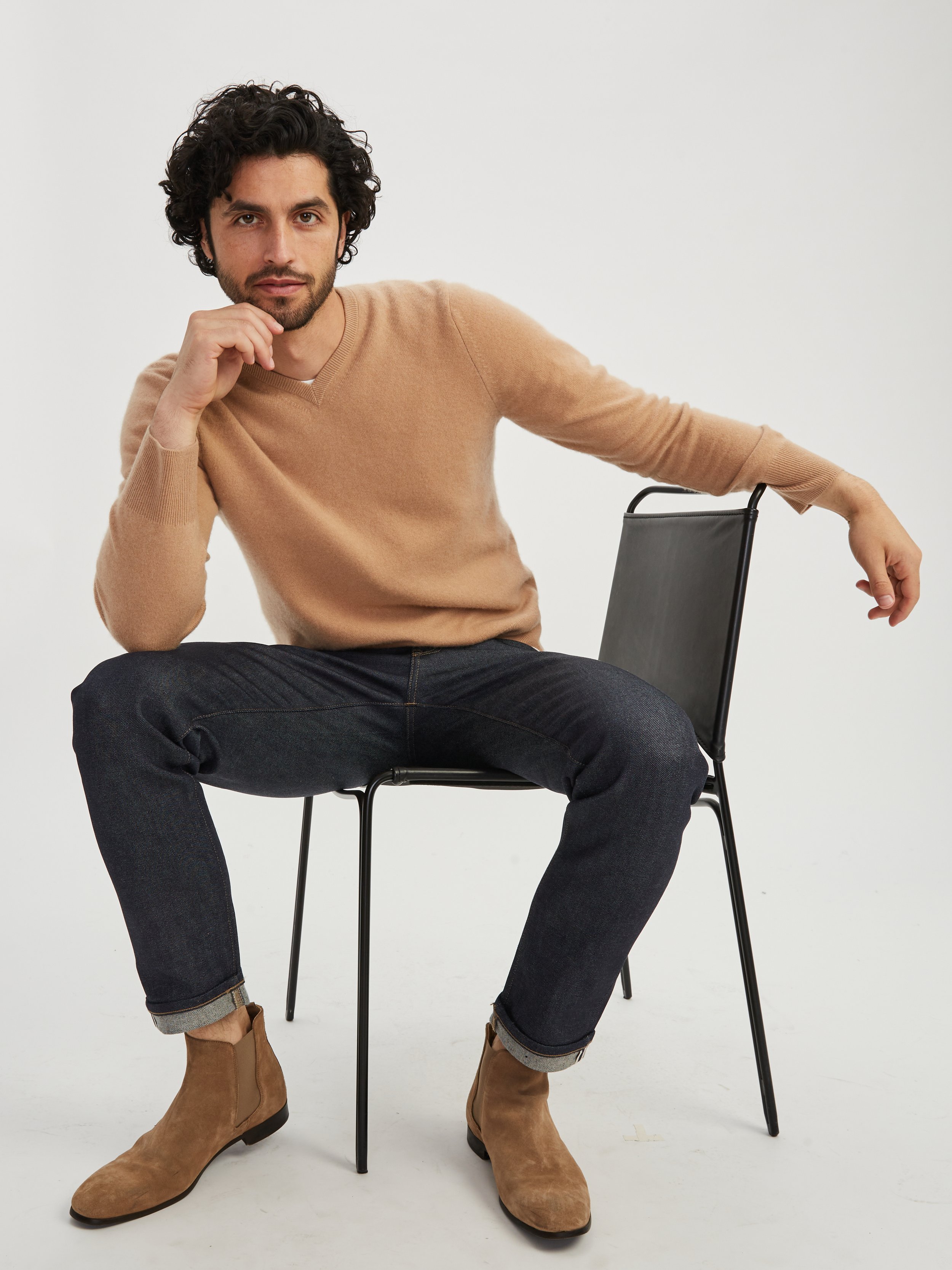 ME02123_The_Essential_$75_Cashmere_V-Neck_Sweater_Men's_Camel_022.jpg