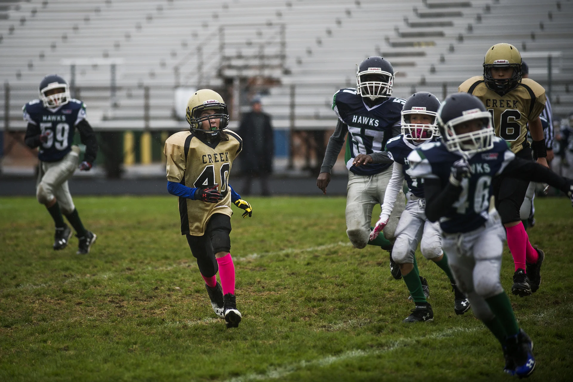  Sophie runs a play during the game against Saginaw Township on Oct. 3 in Saginaw, Mich. The Bullock Creek Sixth-Grade Team beat the Saginaw Township Sixth-Grade Team 42-0. 