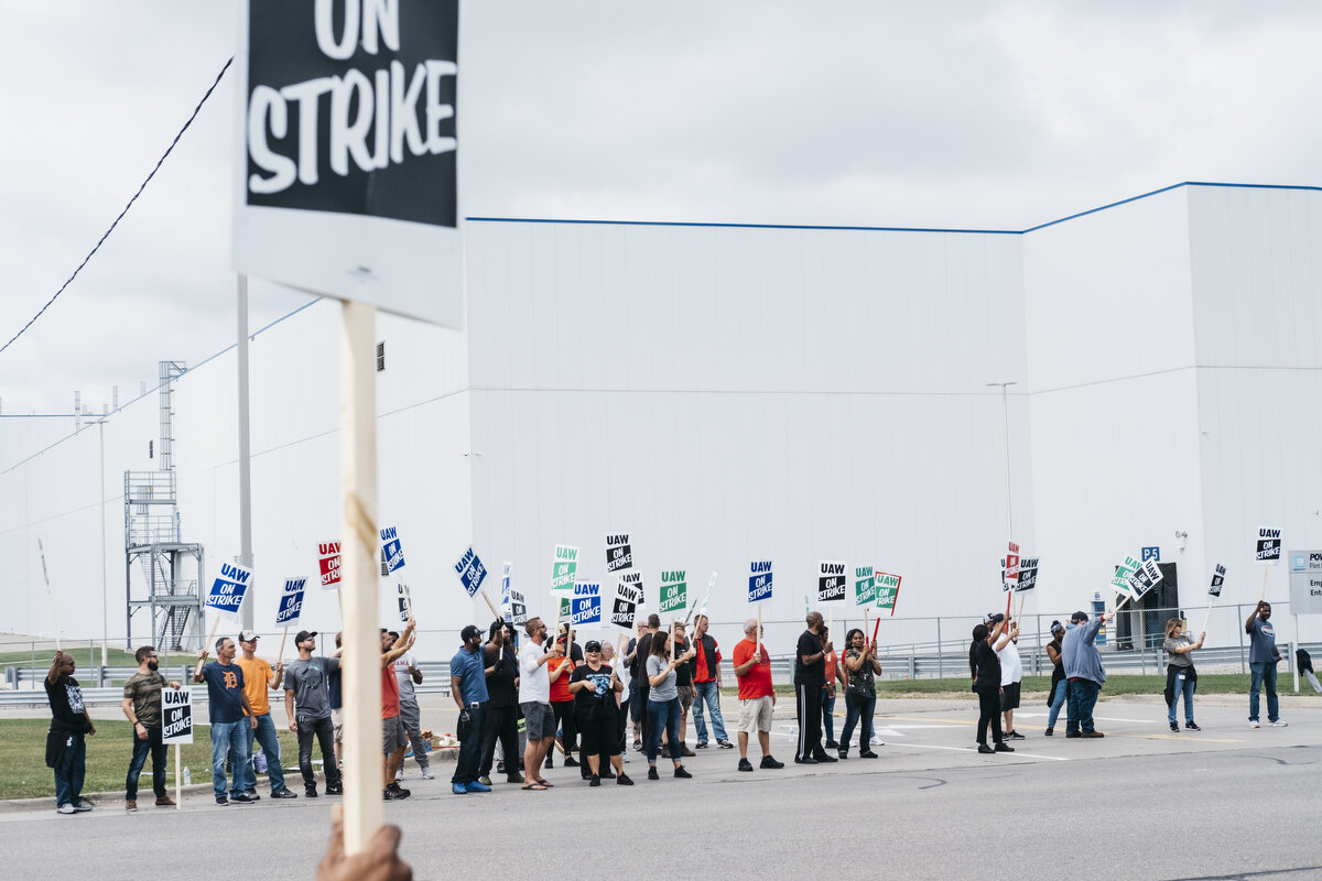  UAW members and supporters picket outside the General Motors Flint Engine Operations Plant on Monday, Sep. 16, 2019 in Flint, Mich. After the current bargaining contract expired on Saturday, nearly 50,000 UAW General Motors employees across the coun