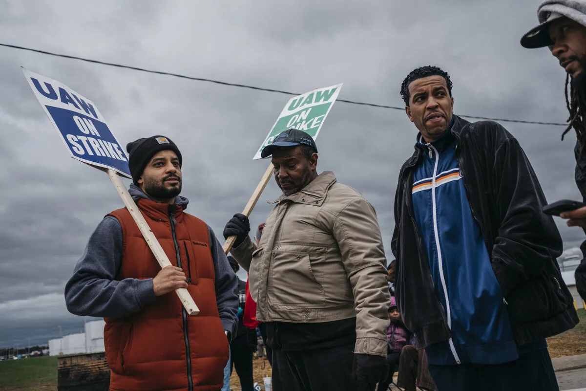  UAW members and supporters picket outside the General Motors Flint Engine Operations Plant during the 31st day of the strike on Wednesday, Oct. 16, 2019 in Flint, Mich. The UAW and General Motors reached a tentative deal today.  