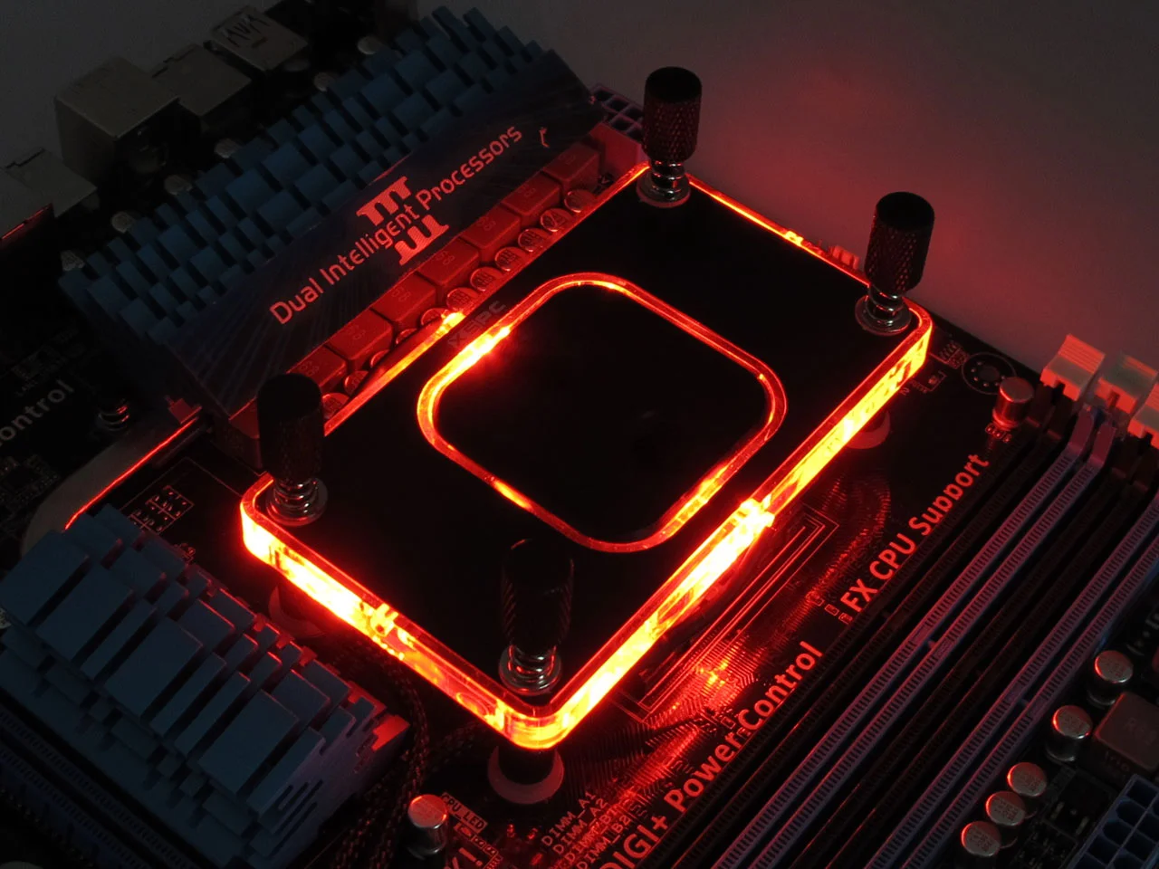 amd-red.jpg