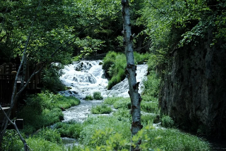 Roughlock Falls is one of Spearfish Canyon’s most popular destinations. Located just 10 minutes from Wickiup, this is a great hike for all. The mile long trail starts behind the Lodge or you can drive up to the falls and park. Photo By: Starla Pressley