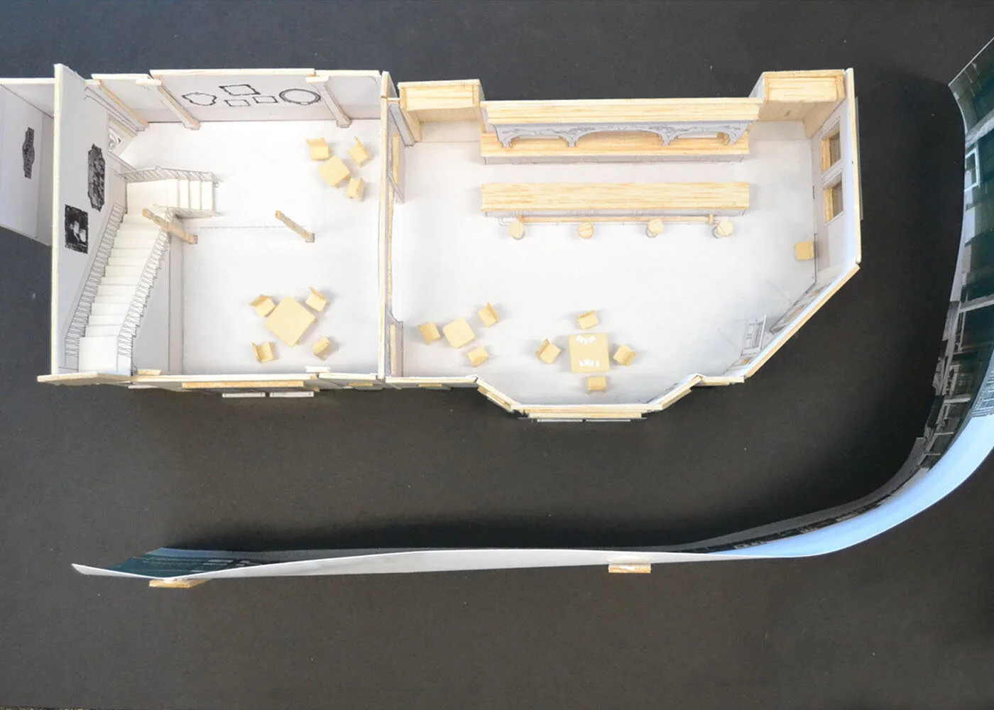 Model_5_saloon.jpg