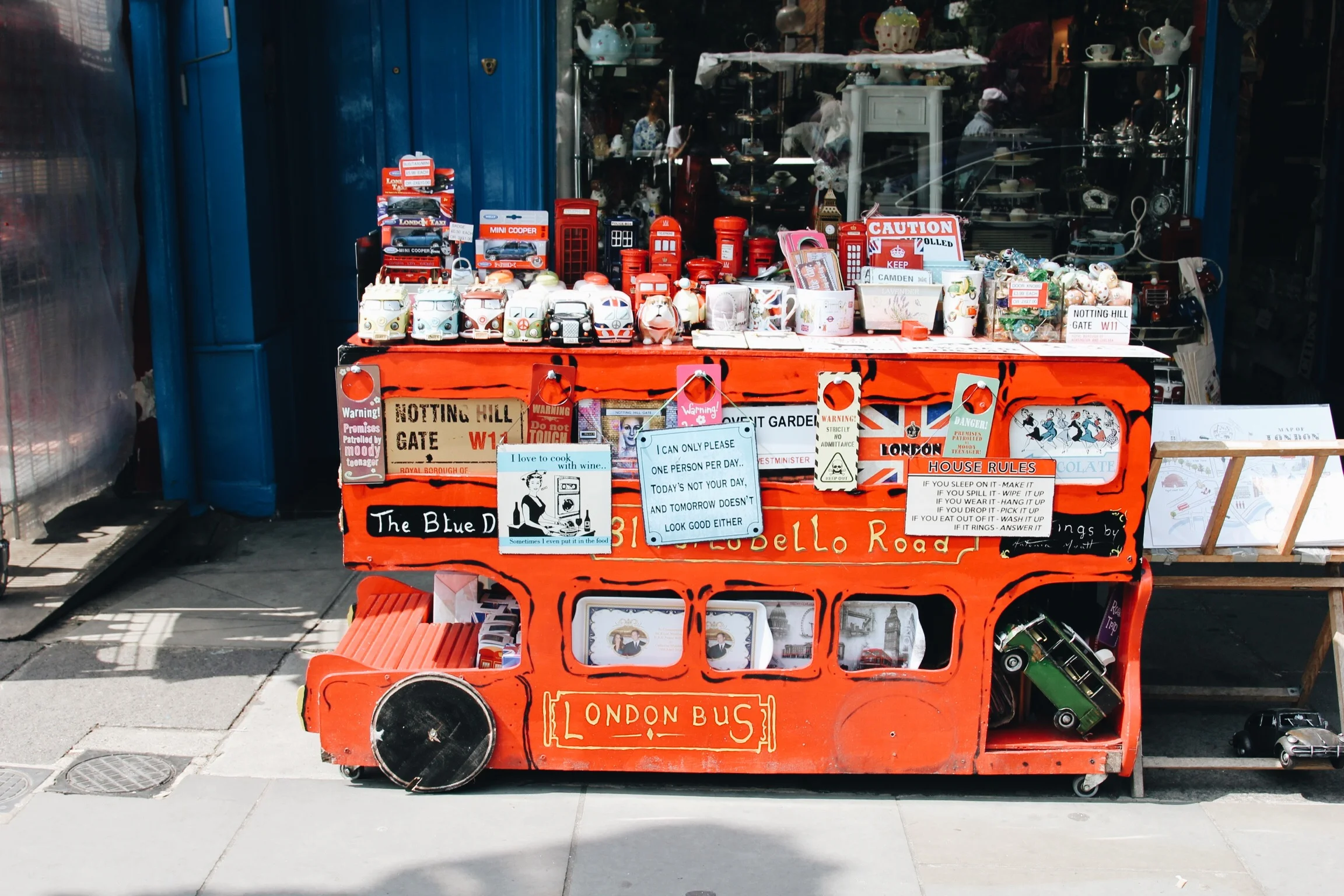 notting-hill-vintage-treasures.jpg