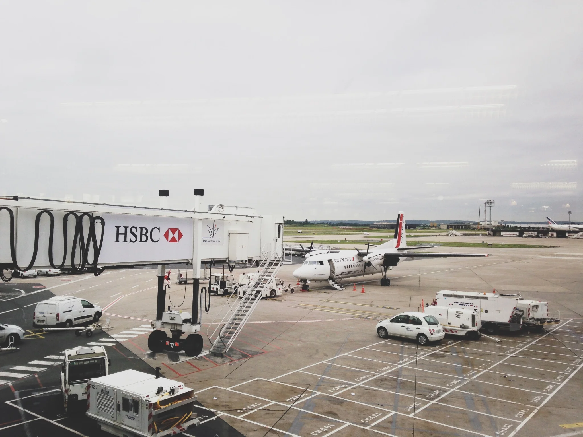 City-jet-airport-aeroport-orly-londres.jpg