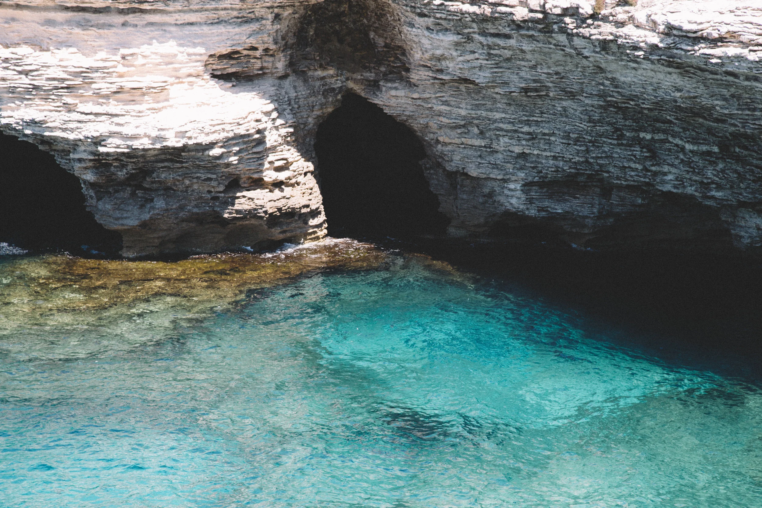 Madonetta-eau turquoise bonifacio.jpg