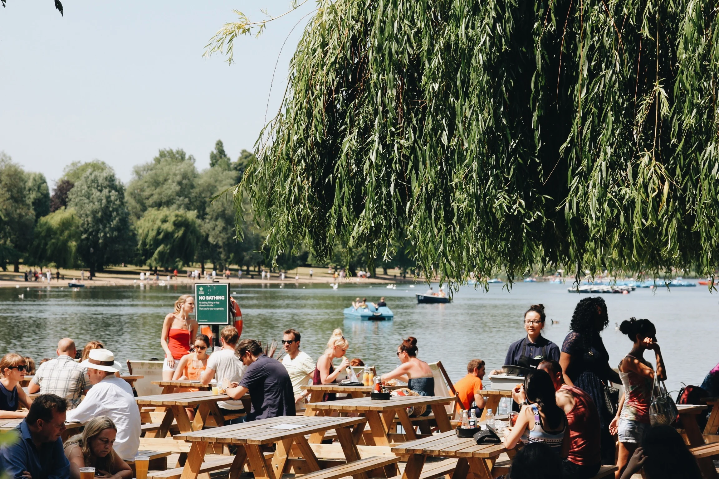 hydepark-lake-serpentine.jpg