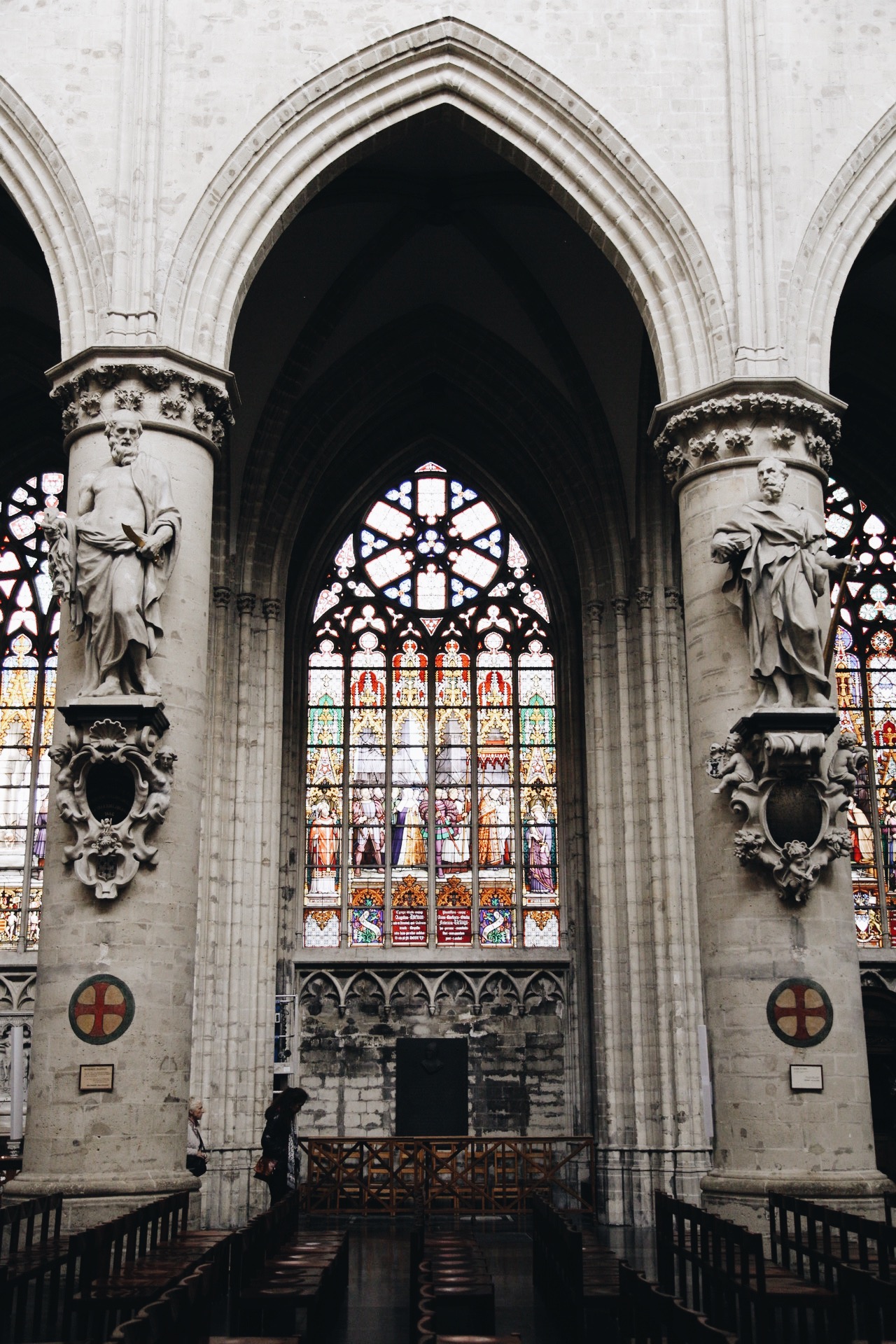 bruxelles-cath-interieur.JPG