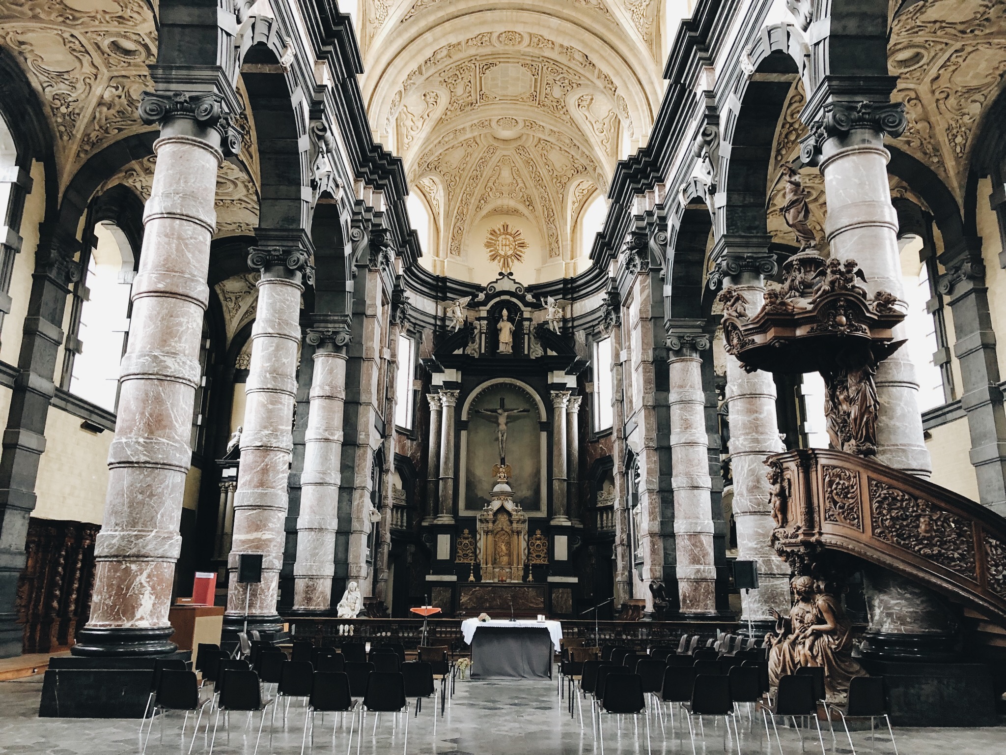 namur-saint-loup-eglise.JPG