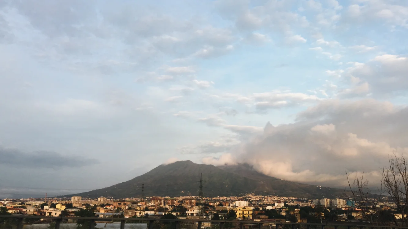 Vesuvio-route-naples-pompeii.jpg