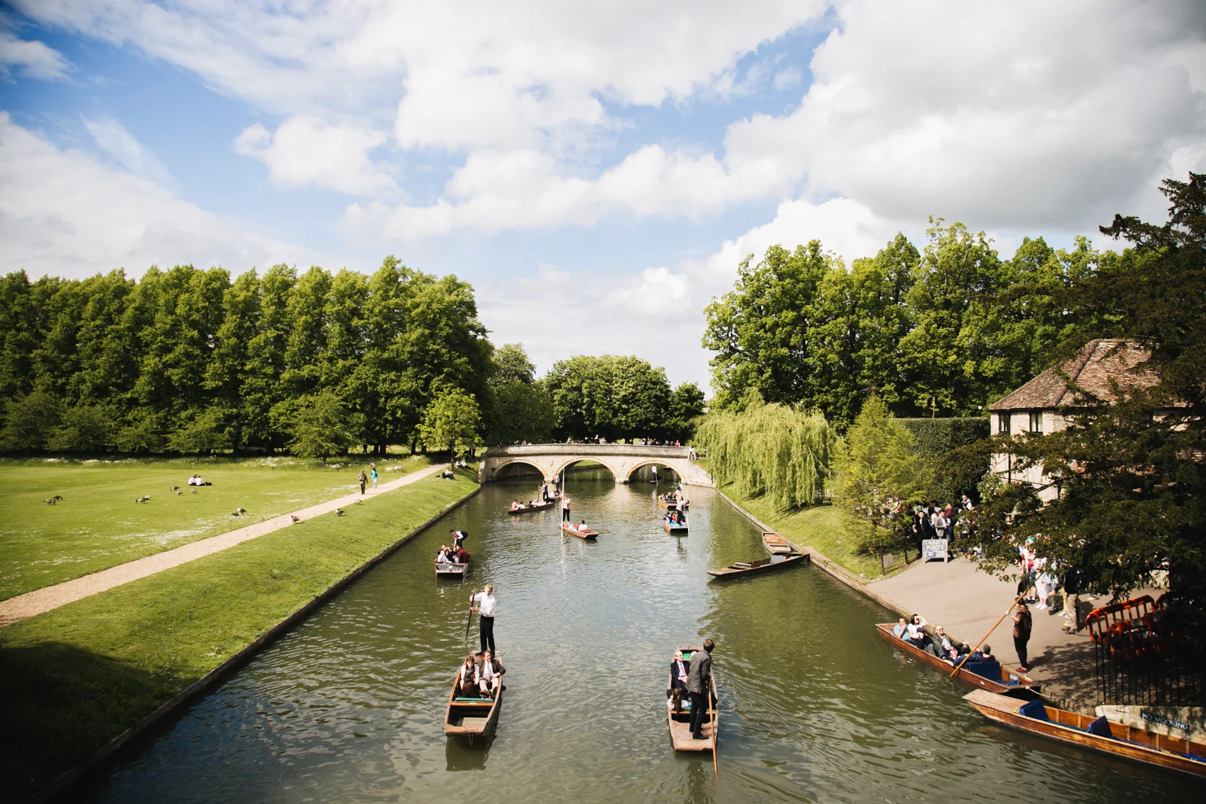 Punting-in-Cambridge-blog-voyage-onmyway.jpg