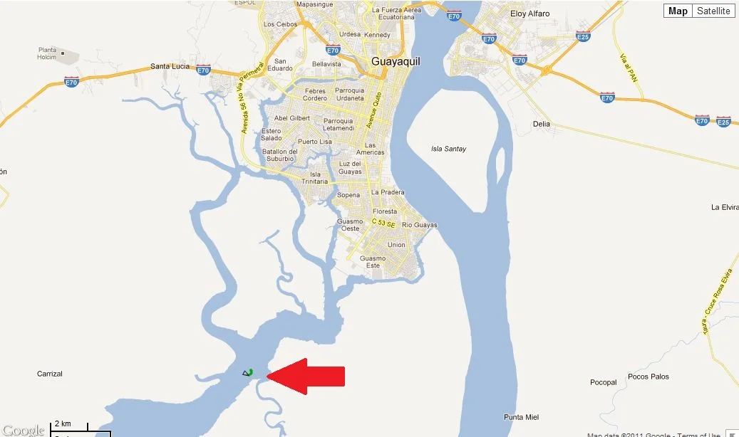 12.12.11 di qiang in river.JPG