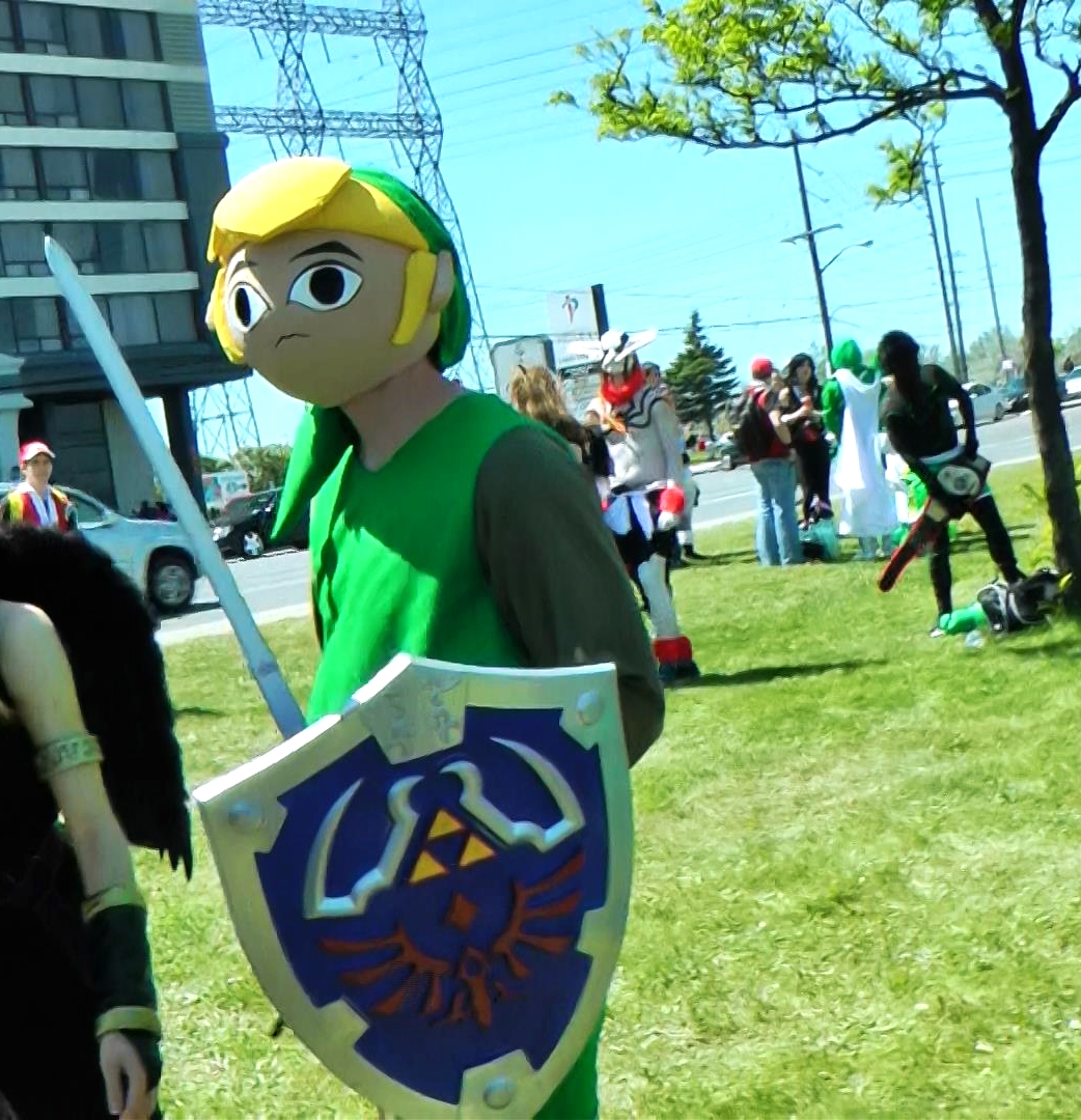  We saw a couple cosplayers who actually tried to keep the proportions true to the characters just like this Link from Cell Shaded Legend of Zelda. 