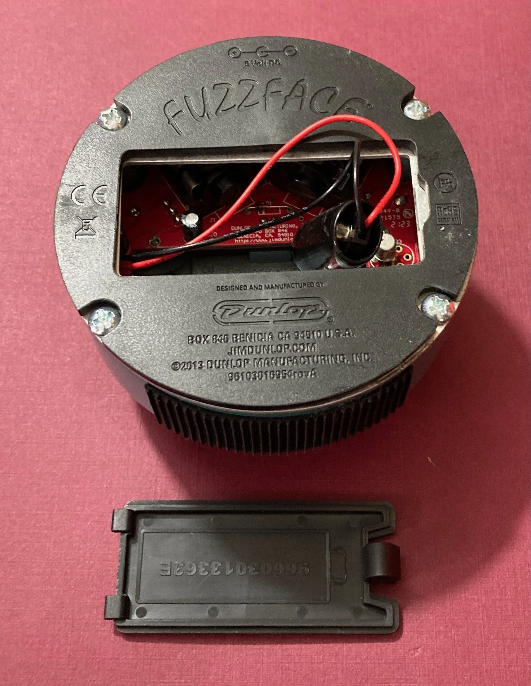 selling_things_fuzz-face_ - 1.jpeg