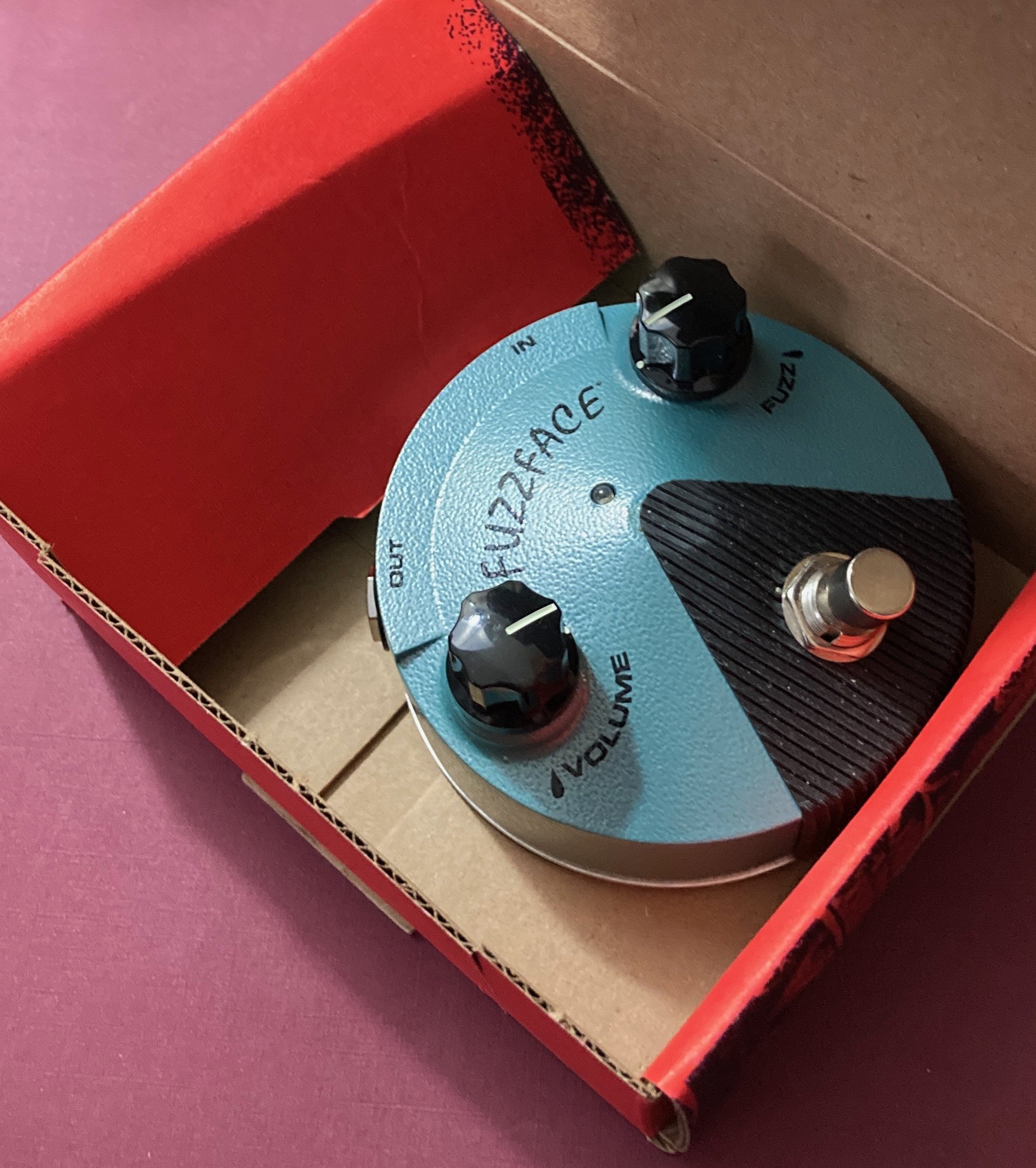 selling_things_fuzz-face_ - 7.jpeg