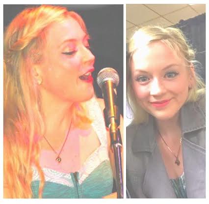 She rocked the little fortune cookie necklace while performing! <3