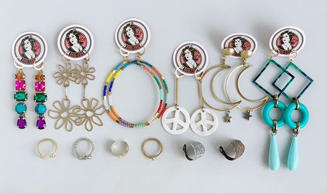 New Bou Cou on the website! www.bou-cou.com
Tag a friend below and we will send you both a coupon code!!! ✨
#doyouboucou #boucou #boutique #couture #fashion #style #love #want #need #earrings #color #fancy #bohemian #daisy #hoops #moon #peace #rings #explorepage #explorerpage