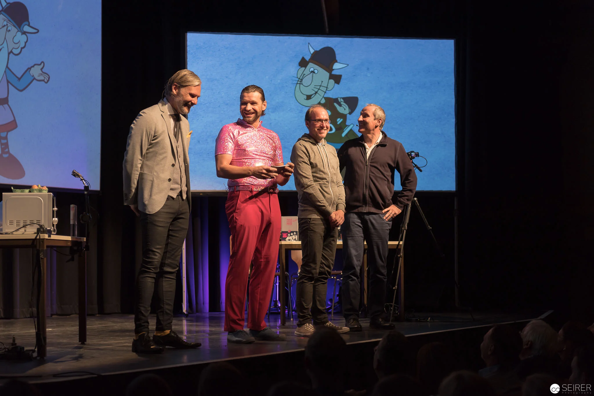 Science Busters - Warum landen Asteroiden immer in Kratern - Stadtsaal Wien