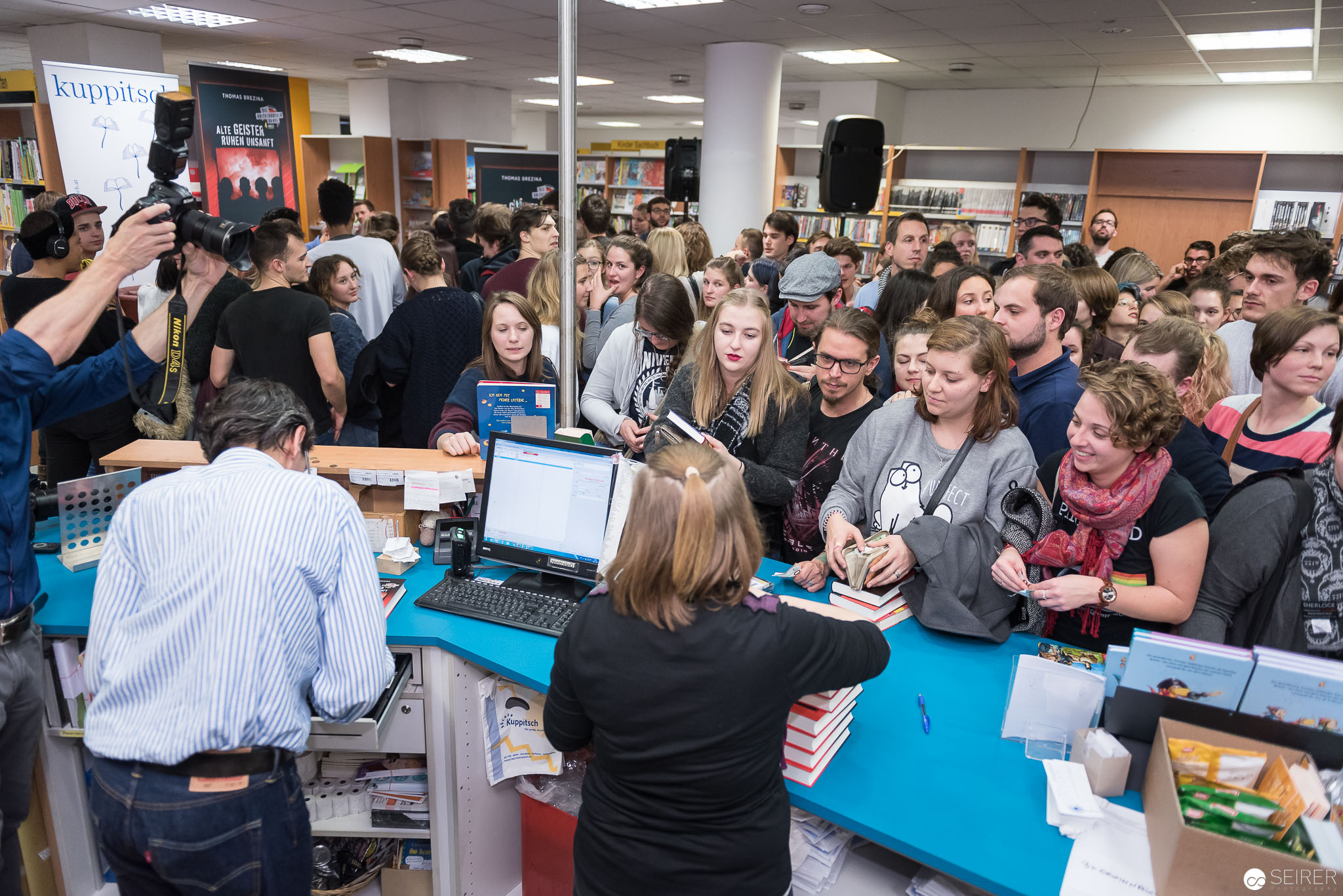 Die Buchhandlung Kuppitsch hatte alle Händen voll zu tun...