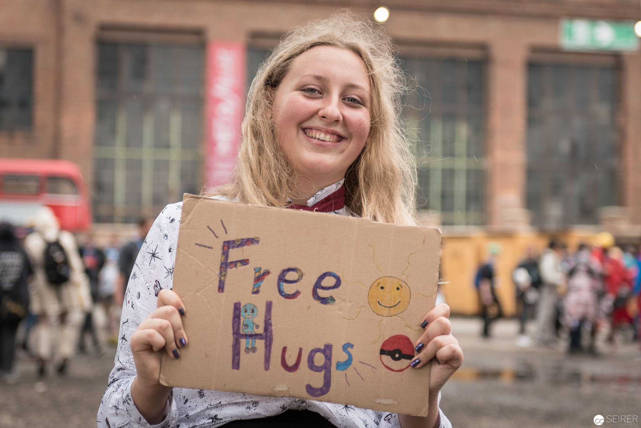 AniNite 2018 - Free Hugs :)