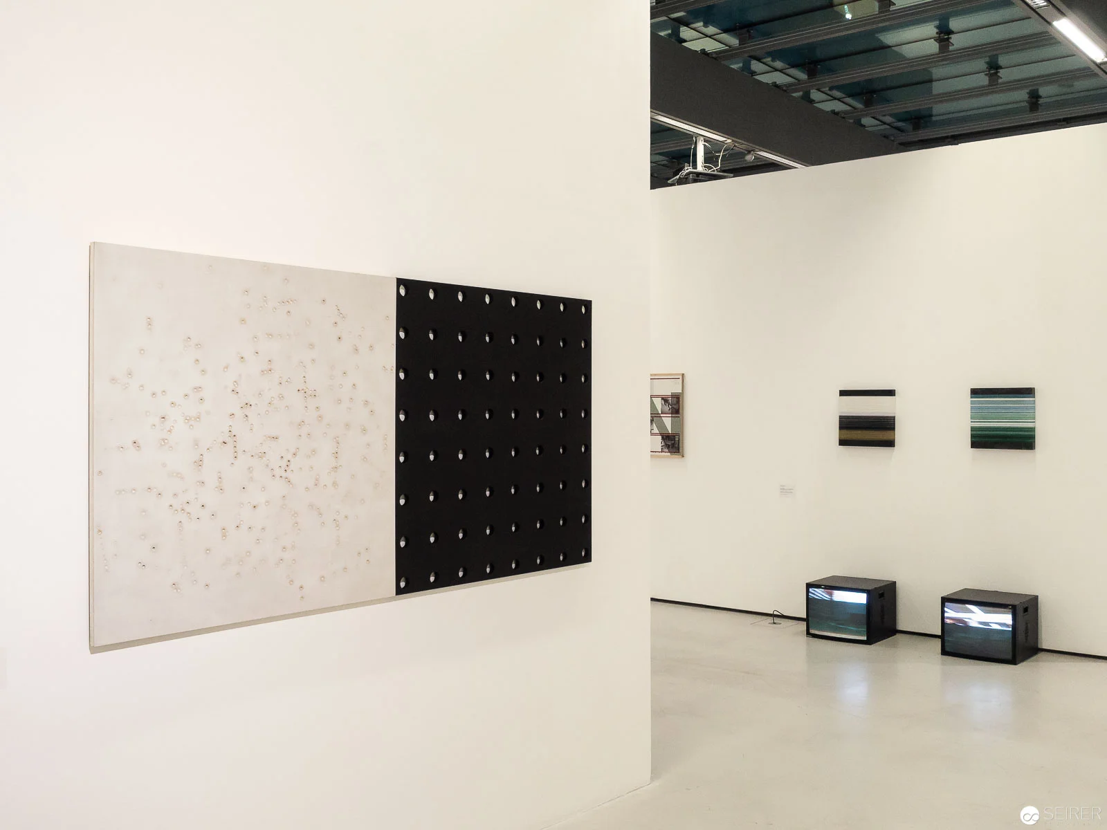 Ausstellungsansicht “Die 90er Jahre” im Wien Museum MUSA