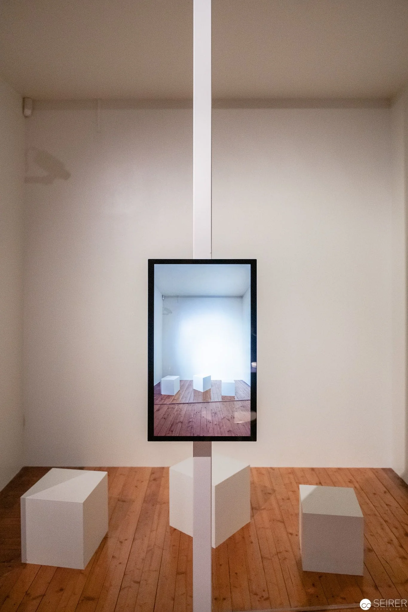 Audiovisuelle Installation zu den sechs wichtigen Orten in seinem Leben