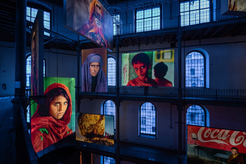 Ausstellungsansicht Steve McCurry, Semperdepot Wien, 2023
