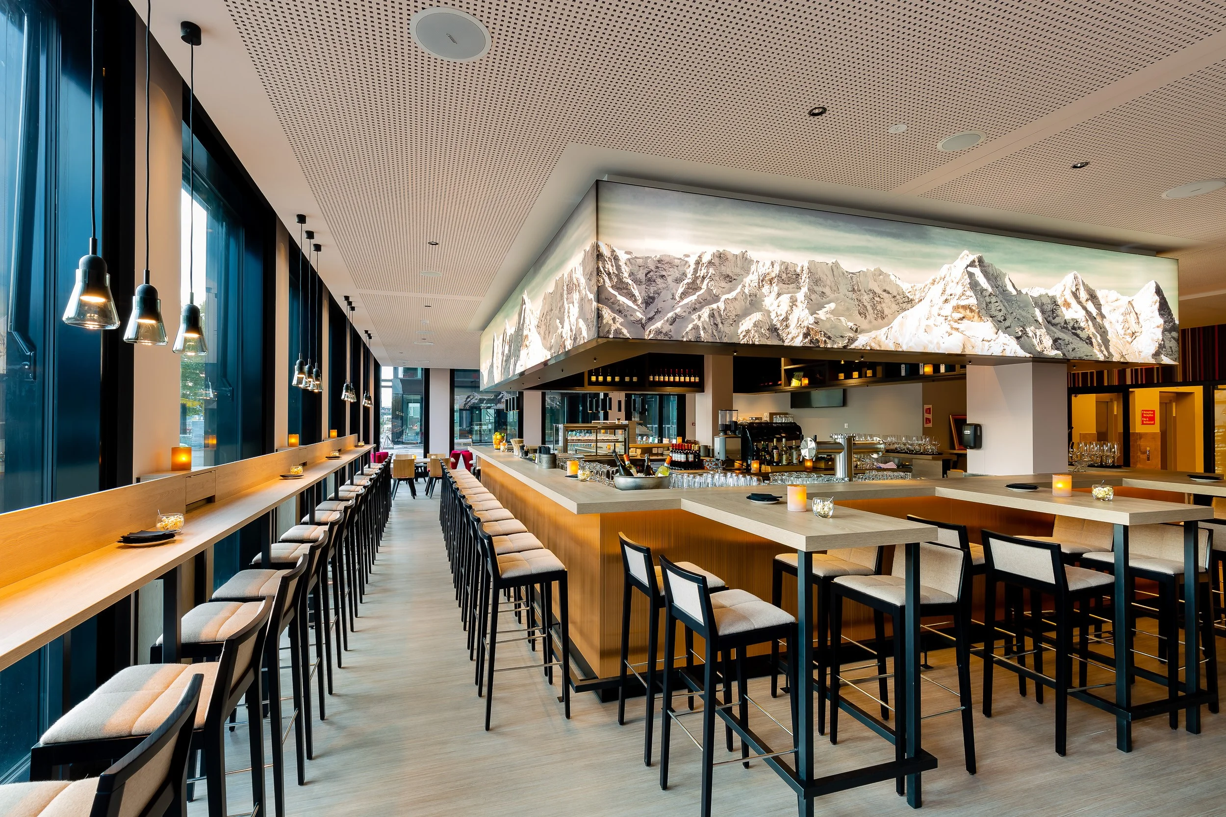 Barbereich im City Resort a-ja City Zürich (c)Christopher Tiess für a-ja Resort und Hotel GmbH.jpg