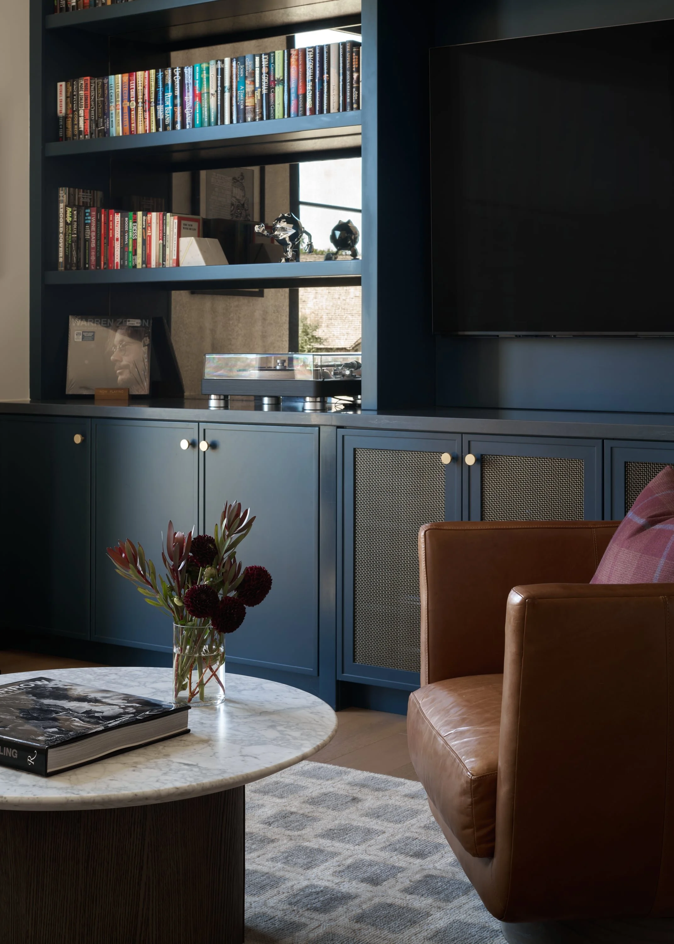 banner Studio V5093.jpg