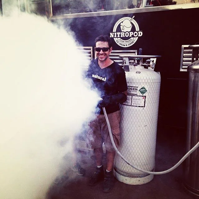 Have tank, will travel.
#liquidnitrogen #foodtruck #dessert #icecream