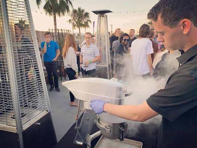 The best way to do @akfirstfriday
#catering #liquidnitrogen #icecream #organic #firstfriday