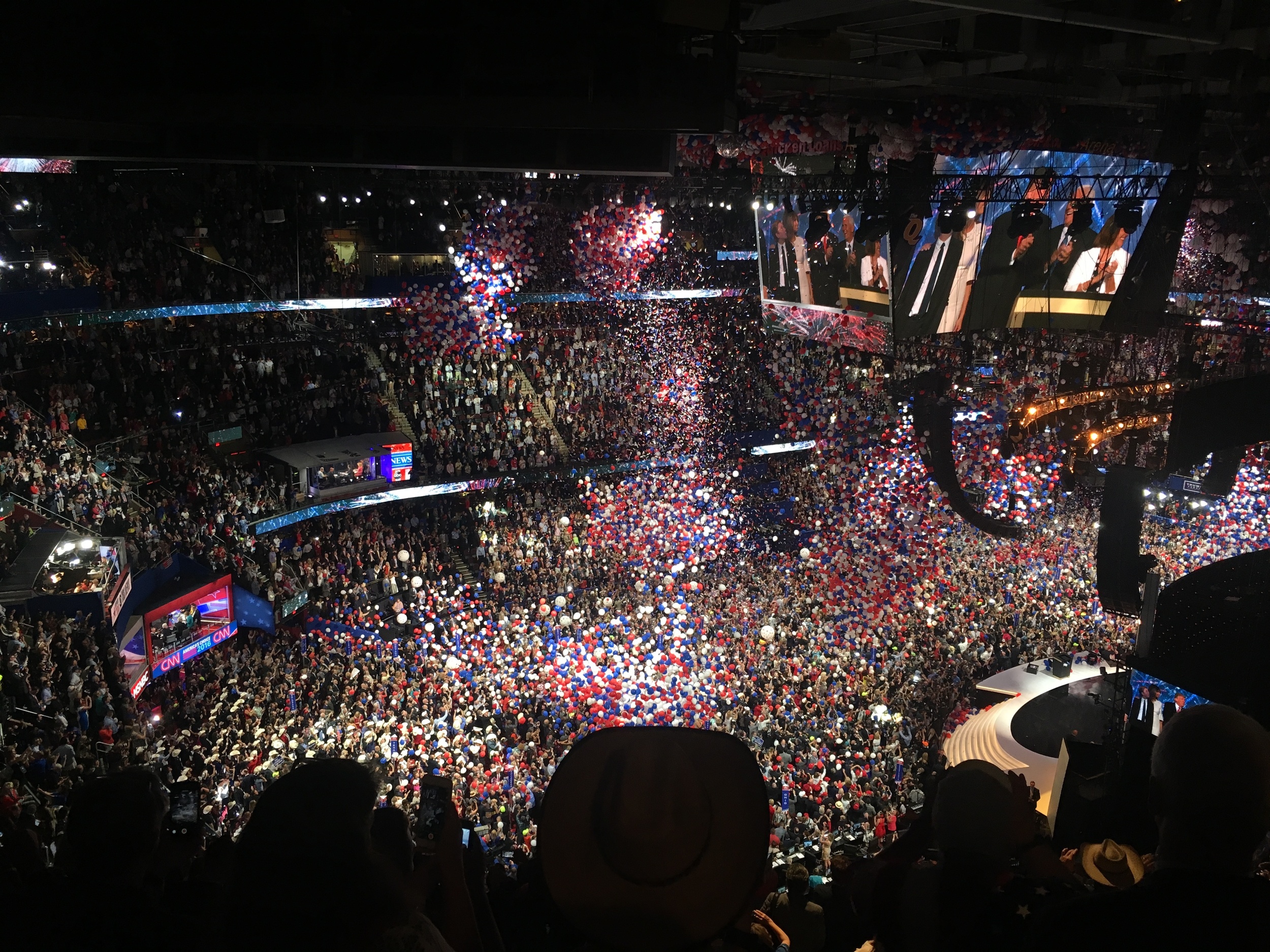 The balloon drop at the RNC