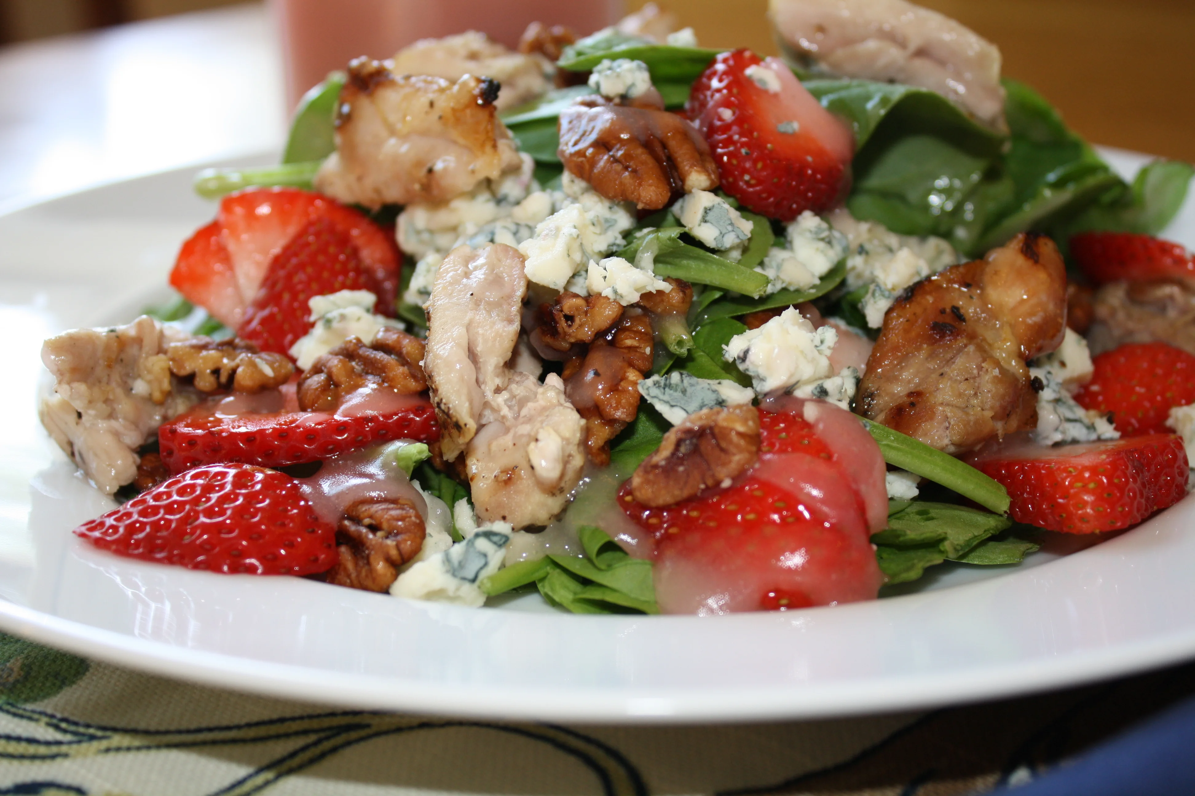 Strawberry-Spinach Salad with Grilled Chicken and Sweet Vinaigrette